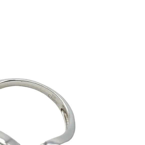 Faux Emerald Green Rhinestone Costume Bling Ring Size 7 Silver Plated Marked 925 - Picture 4 of 5